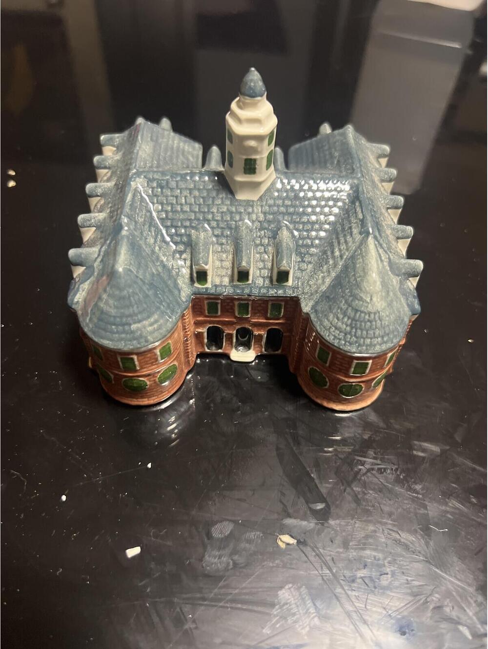 Royal Copenhagen Williamsburg Capitol Ceramic Model Hand painted